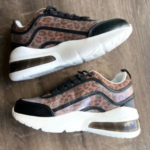 JustFab Cheetah Fashion Sneaker - Size 8.5